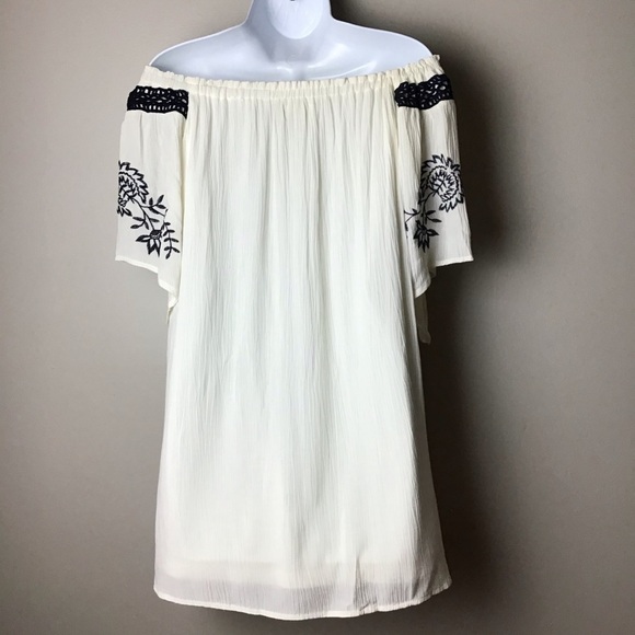 Altar’d State Off Shoulder Tunic/Mini Dress - Picture 4 of 7